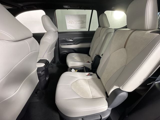 2026 Toyota Grand Highlander Hybrid MAX Platinum