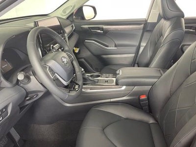 2026 Toyota Highlander Hybrid Hybrid Platinum