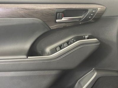 2026 Toyota Highlander Hybrid Hybrid Platinum
