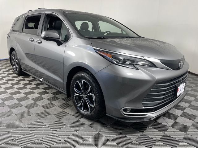 2026 Toyota Sienna Platinum 7 Passenger