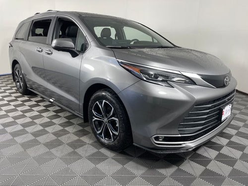 2026 Toyota Sienna Platinum 7 Passenger
