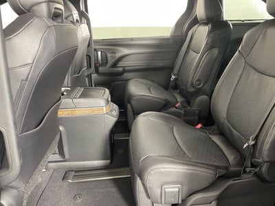 2026 Toyota Sienna Platinum 7 Passenger
