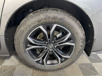 2026 Toyota Sienna Platinum 7 Passenger