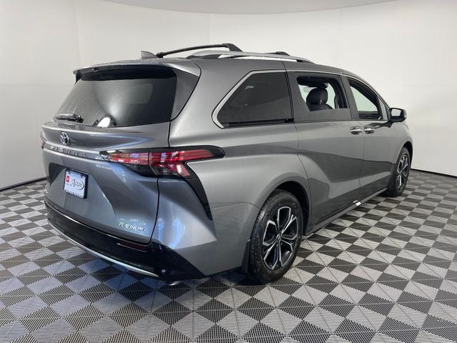 2026 Toyota Sienna Platinum 7 Passenger