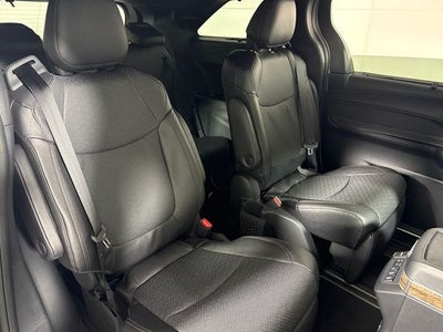 2026 Toyota Sienna Platinum 7 Passenger