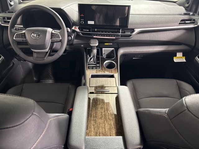 2026 Toyota Sienna Platinum 7 Passenger