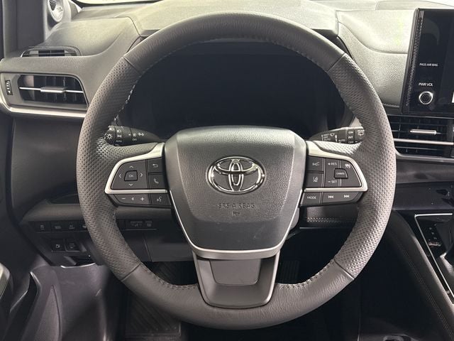 2026 Toyota Sienna Platinum 7 Passenger