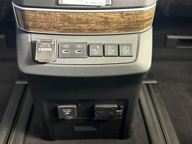 2026 Toyota Sienna Platinum 7 Passenger