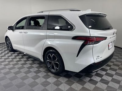 2026 Toyota Sienna Platinum 7 Passenger