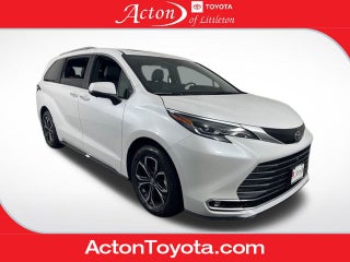 2026 Toyota Sienna Platinum 7 Passenger