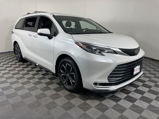 2026 Toyota Sienna Platinum 7 Passenger