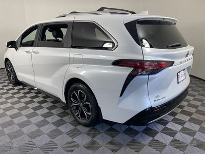 2026 Toyota Sienna Platinum 7 Passenger