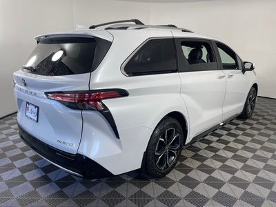 2026 Toyota Sienna Platinum 7 Passenger