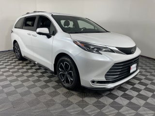 2026 Toyota Sienna Platinum 7 Passenger
