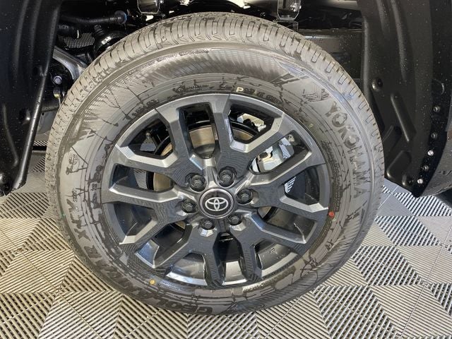2026 Toyota Tundra i-FORCE MAX Platinum i-FORCE MAX