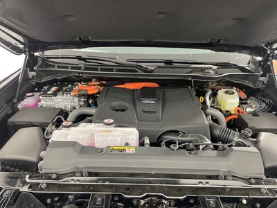 2026 Toyota Tundra i-FORCE MAX Platinum i-FORCE MAX