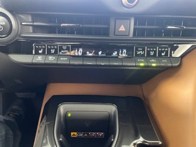 2026 Toyota Toyota Crown Signia Limited