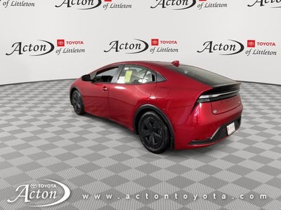 2025 Toyota Prius Plug-in Hybrid SE