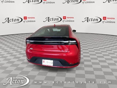 2025 Toyota Prius Plug-in Hybrid SE