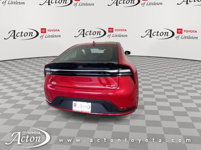 2025 Toyota Prius Plug-in Hybrid SE