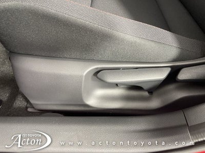 2025 Toyota Prius Plug-in Hybrid SE