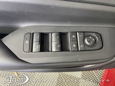 2025 Toyota Prius Plug-in Hybrid SE