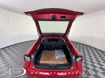 2025 Toyota Prius Plug-in Hybrid SE