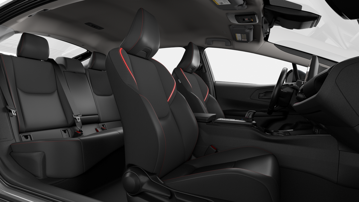 2025 Toyota Prius Plug-in Hybrid SE