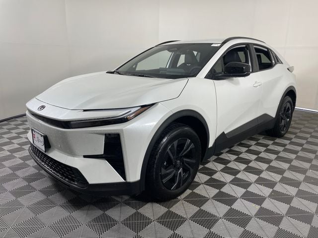 2026 Toyota C-HR SE