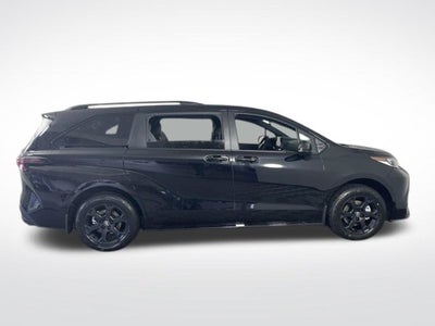 2026 Toyota Sienna Woodland Edition
