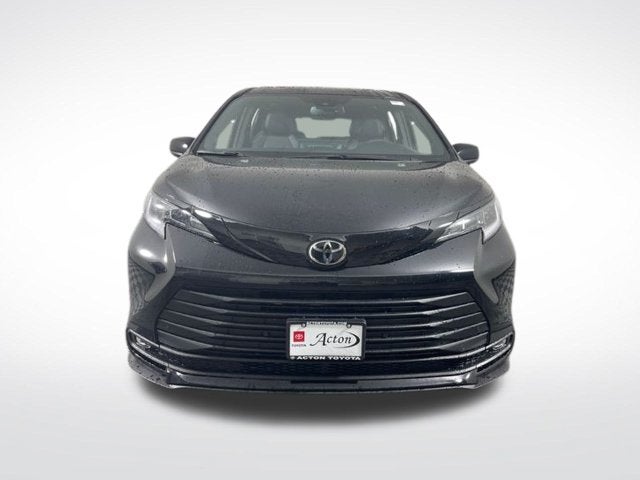 2026 Toyota Sienna Woodland Edition