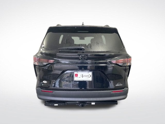 2026 Toyota Sienna Woodland Edition