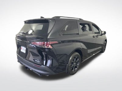 2026 Toyota Sienna Woodland Edition