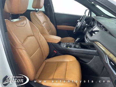 2023 Cadillac XT4 Premium Luxury