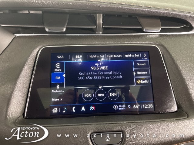 2023 Cadillac XT4 Premium Luxury