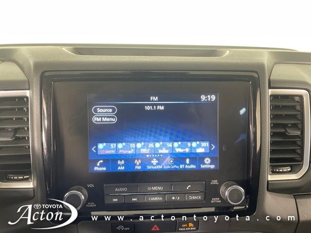 2024 Nissan Frontier SL