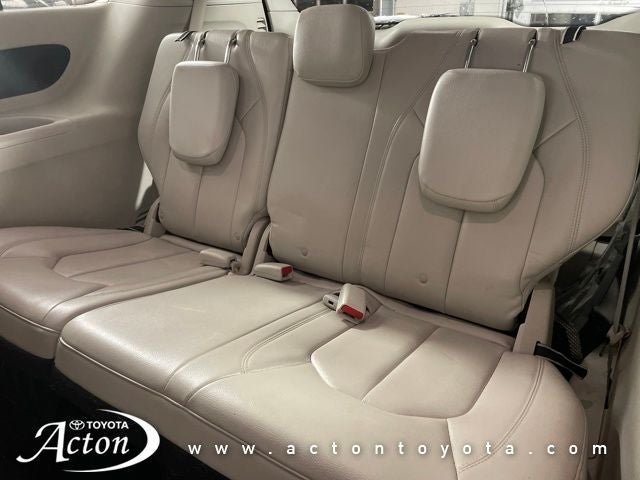 2017 Chrysler Pacifica Touring L