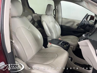 2017 Chrysler Pacifica Touring L