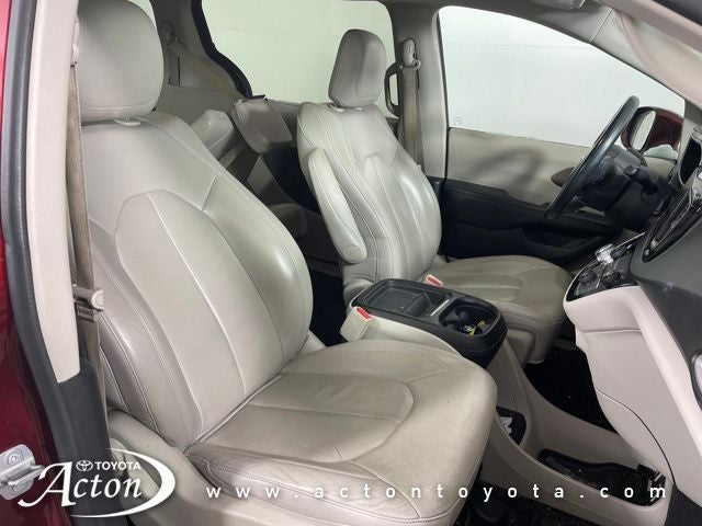 2017 Chrysler Pacifica Touring L