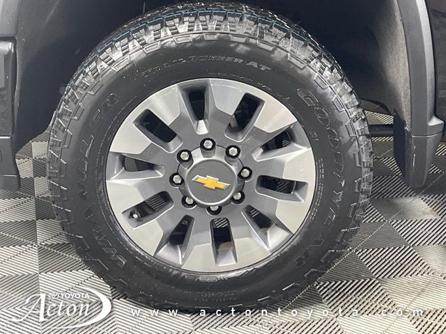 2024 Chevrolet Silverado HD Custom