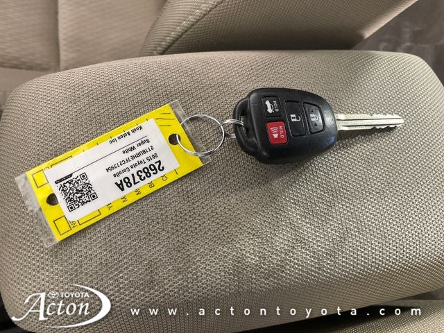 2015 Toyota COROLLA LE