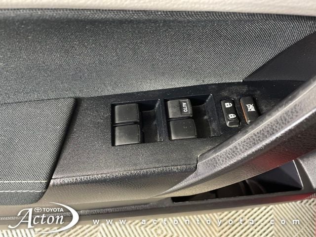 2015 Toyota COROLLA LE Plus