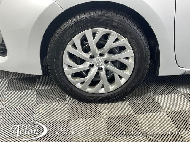 2017 Toyota COROLLA LE