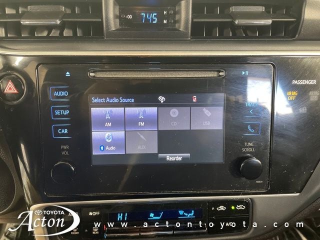 2017 Toyota COROLLA LE