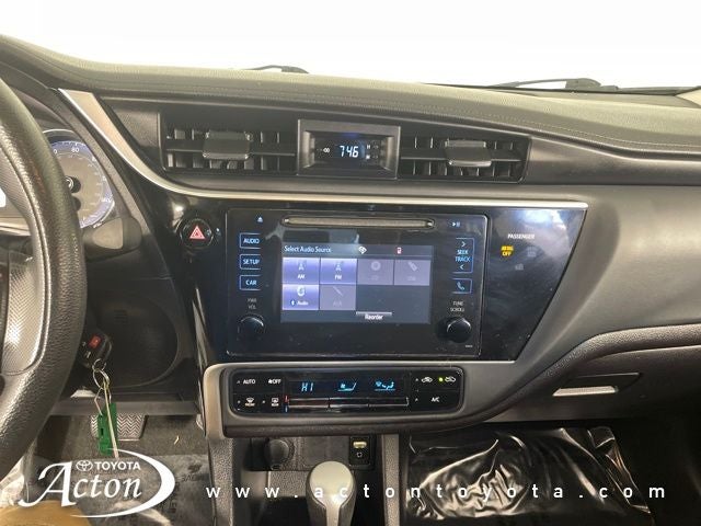 2017 Toyota COROLLA LE