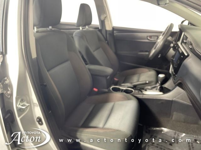 2017 Toyota COROLLA LE