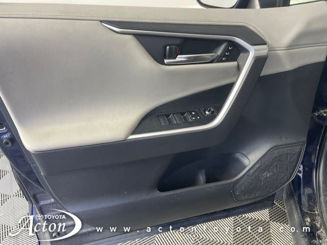 2019 Toyota RAV4 HYBRID Limited