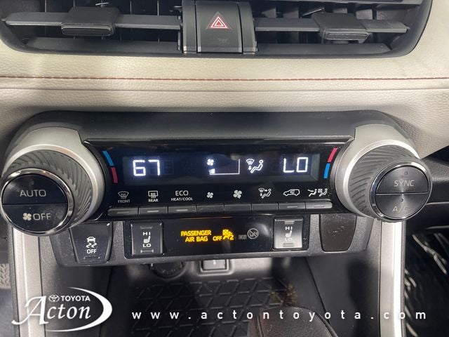 2021 Toyota RAV4 XLE - Photo 30