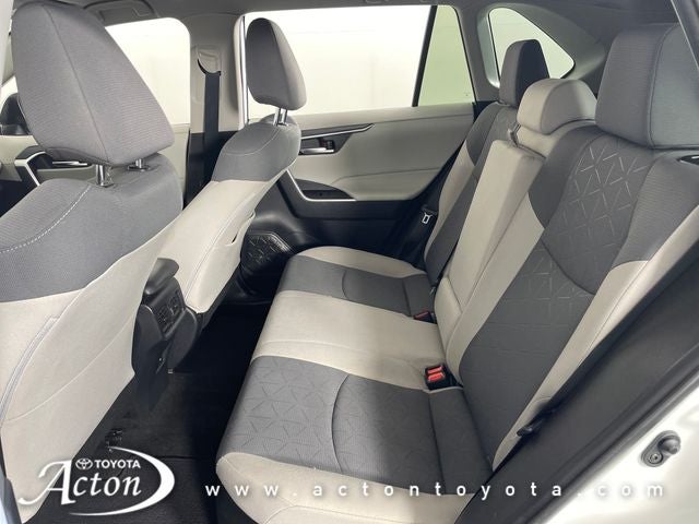 2021 Toyota RAV4 XLE - Photo 33
