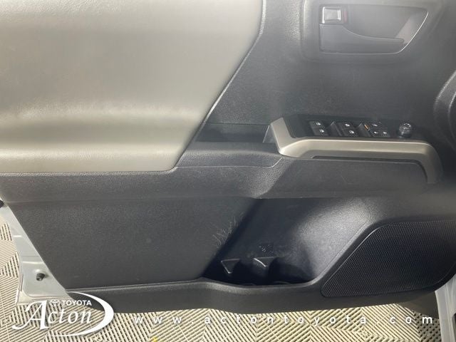 2021 Toyota TACOMA SR5 SR5 V6